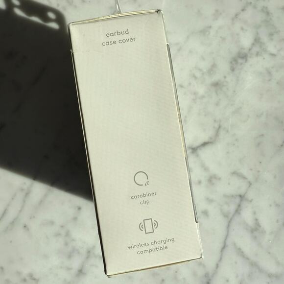 Heyday AirPods Case Cover – Fits AirPods Gen 3, Wood Look, New in Box - Picture 2 of 6